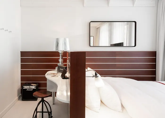 Ruby Lotti By Ihg Hotel 4*