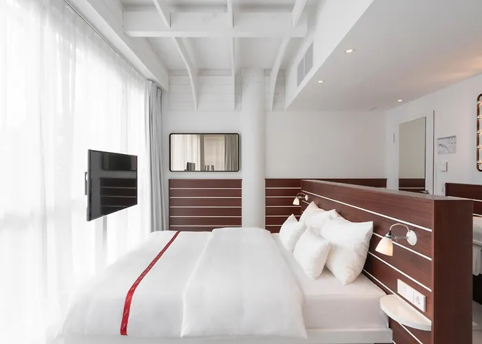 Ruby Lotti By Ihg Hotel 4*