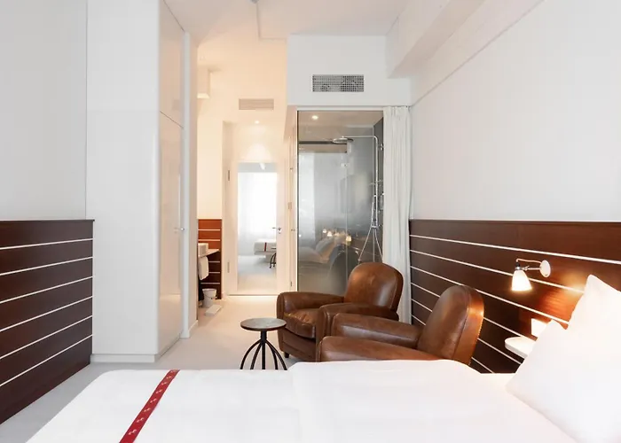 Ruby Lotti By Ihg