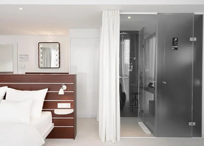 Ruby Lotti By Ihg 4*
